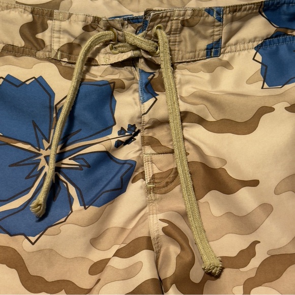 Old Navy Active Men's Swim Trunks XL Camouflage Swim Shorts Fresh & Clean - Picture 6 of 9